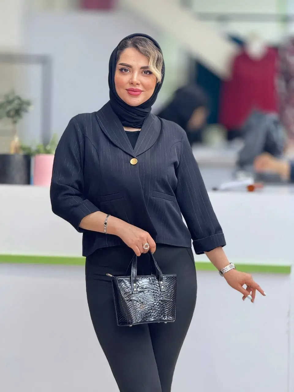 کراپ کت دیپلمات