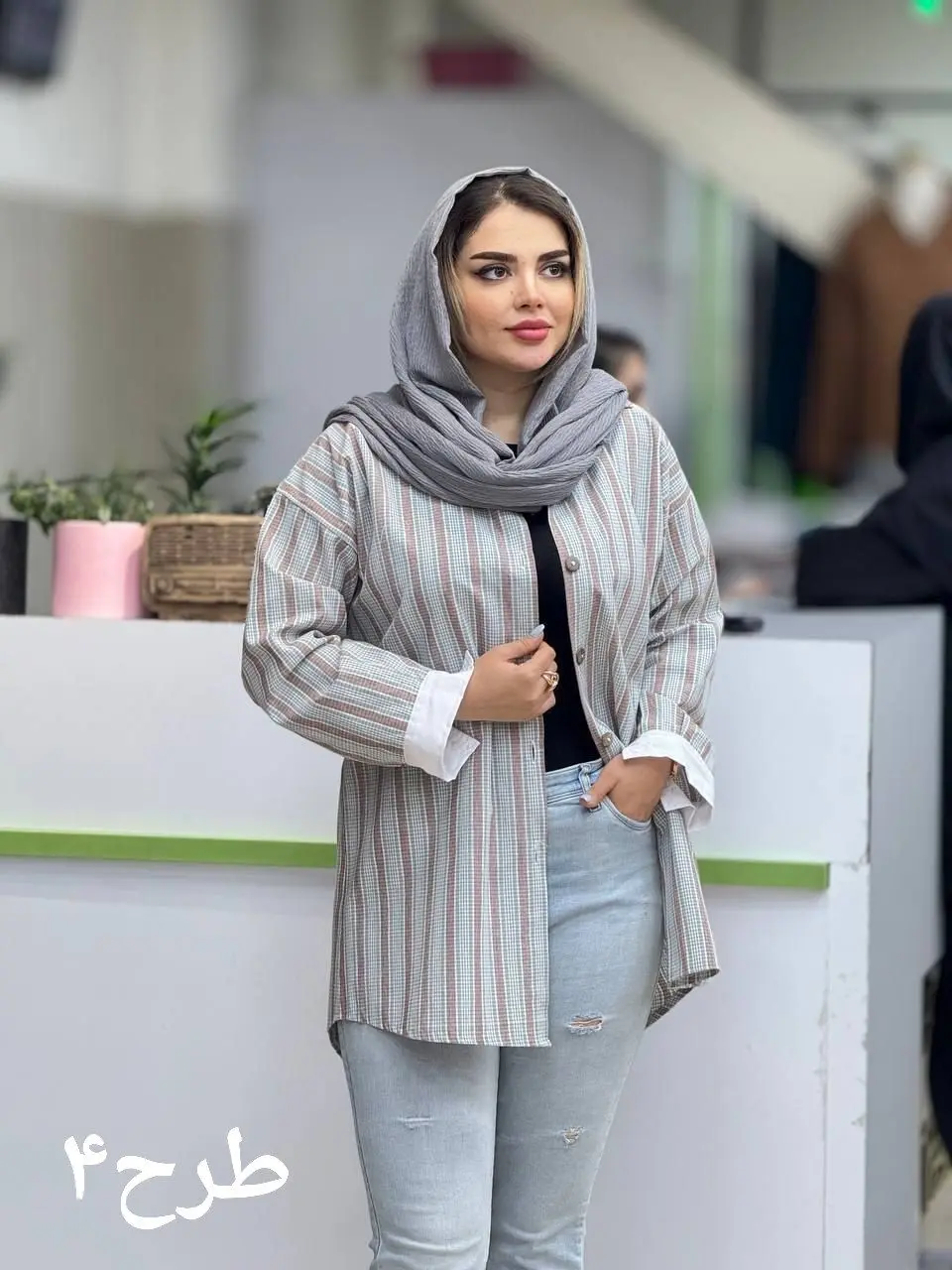 شومیز راه راه استین سفید