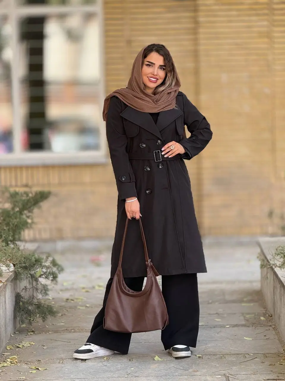 ترنچ کت بلند