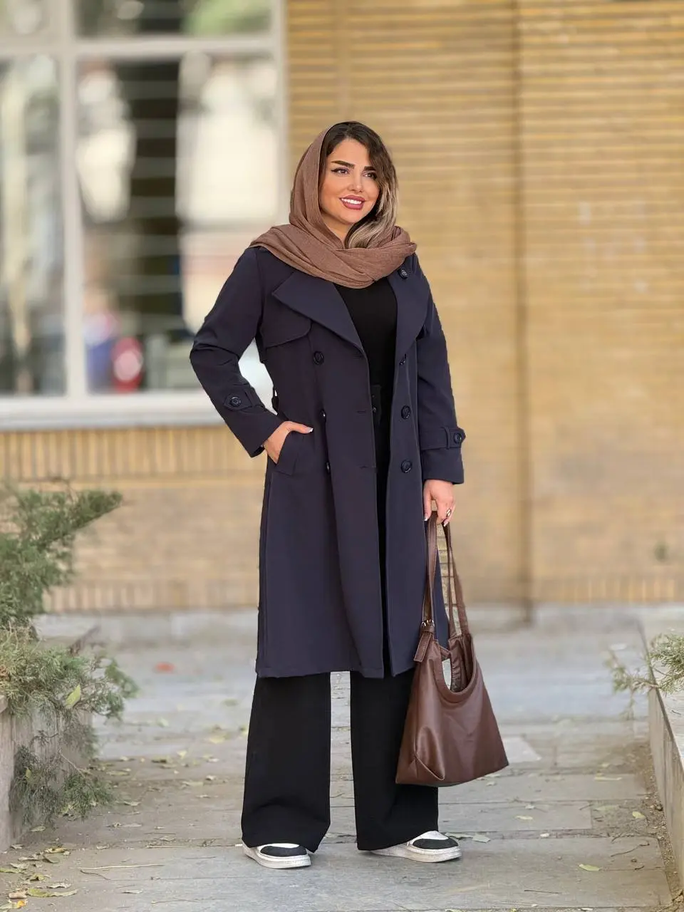 ترنچ کت بلند