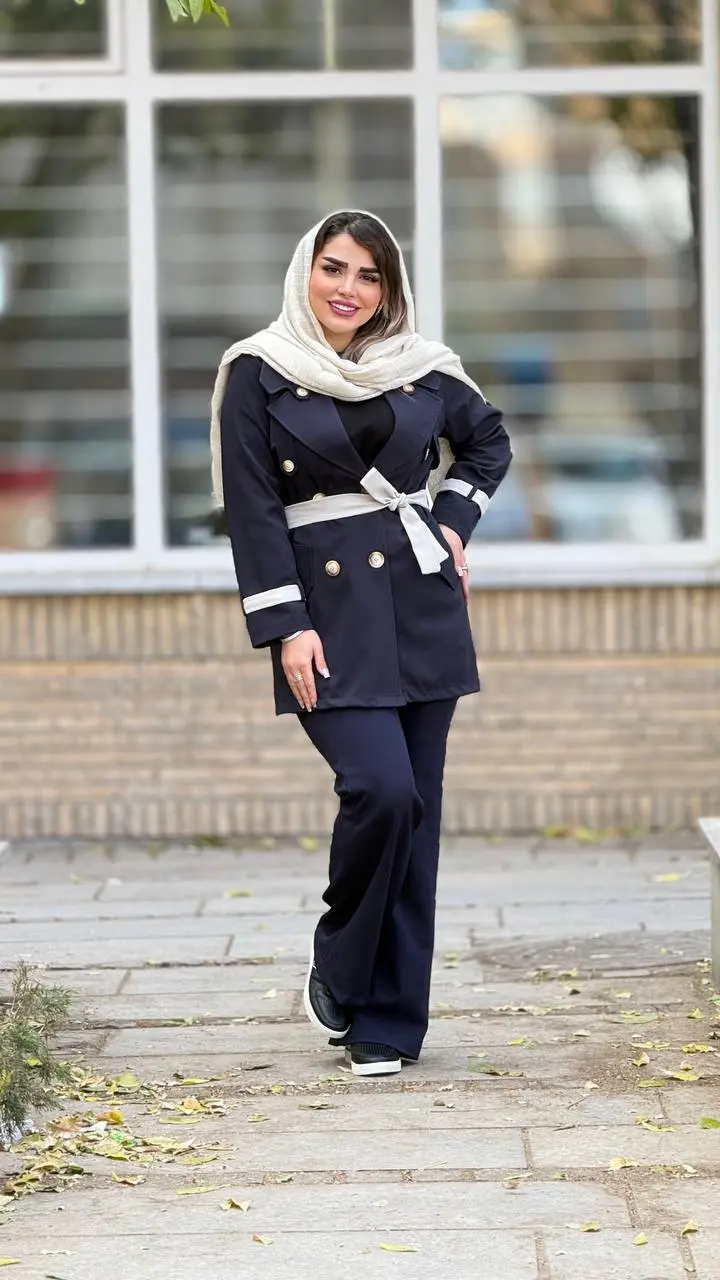 بارونی یقه دکمه