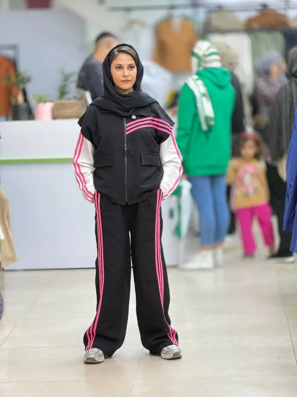 سه تیکه آدیداس