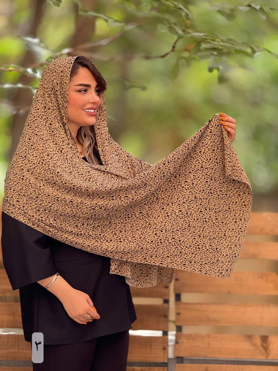شال پلیسه گل دار