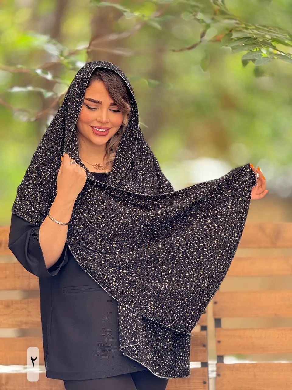 شال پلیسه گل دار