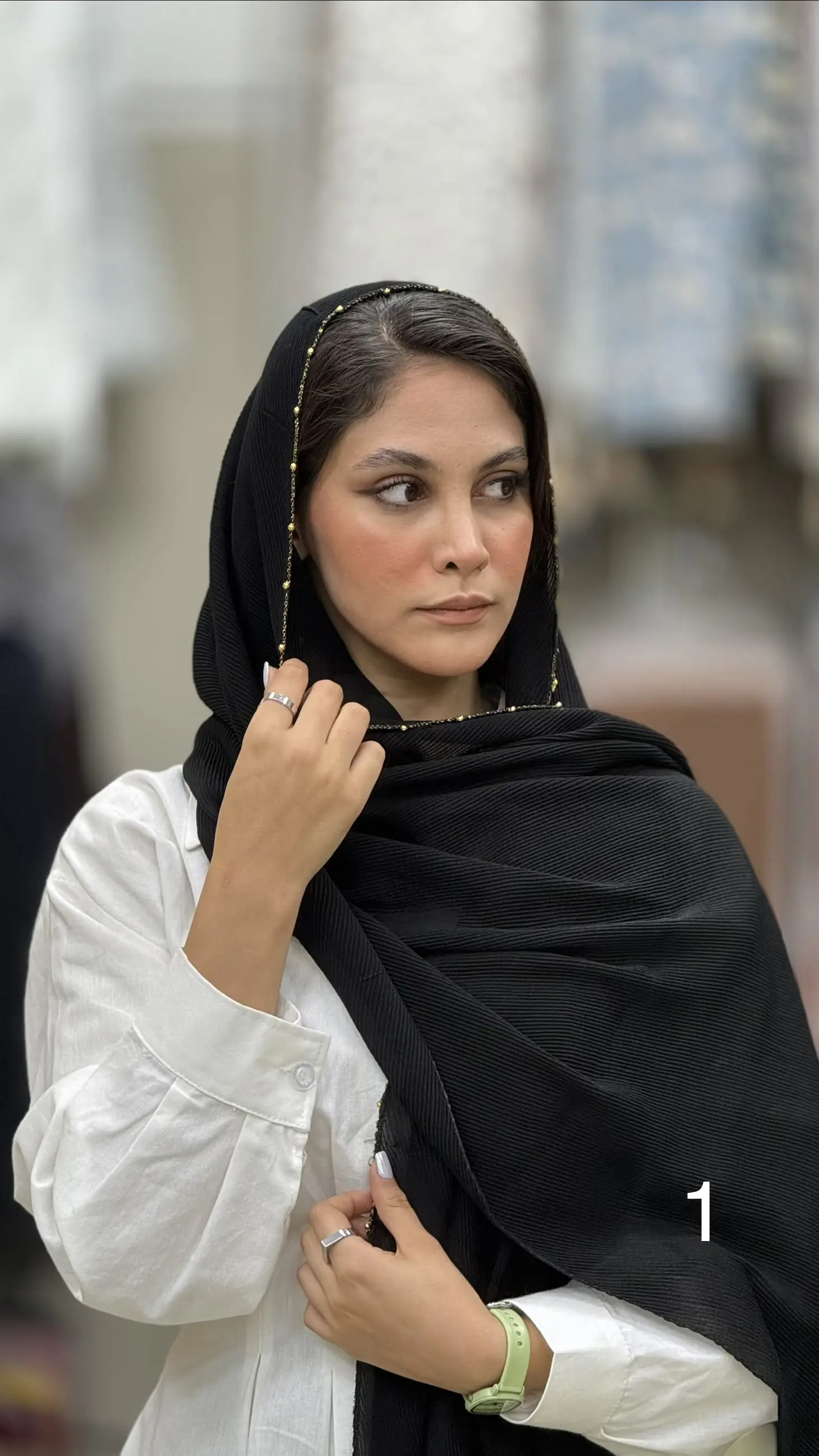 شال دور نگین