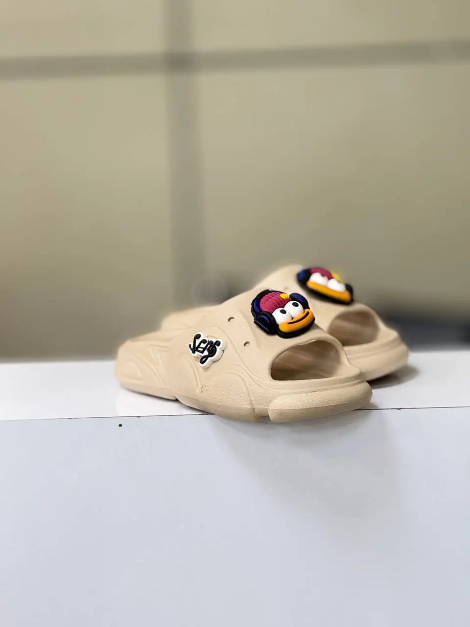 دمپایی هدفون